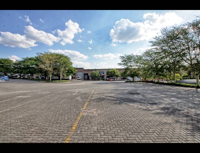 2,725M² WAREHOUSE TO LET IN HOOGLAND